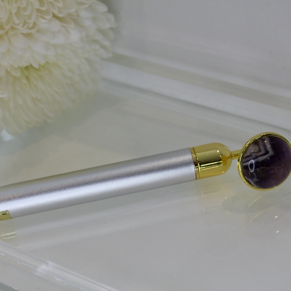 Amethyst Vibrating Pulse Lift &Contour Beauty Tool - Picture 3 of 5